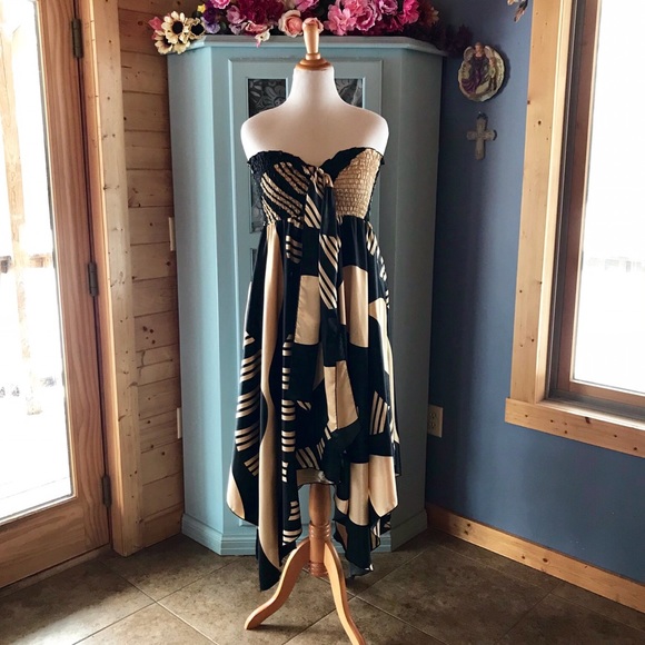 The Pyramid Collection Dresses & Skirts - Gorgeous Dress. WOW!!!